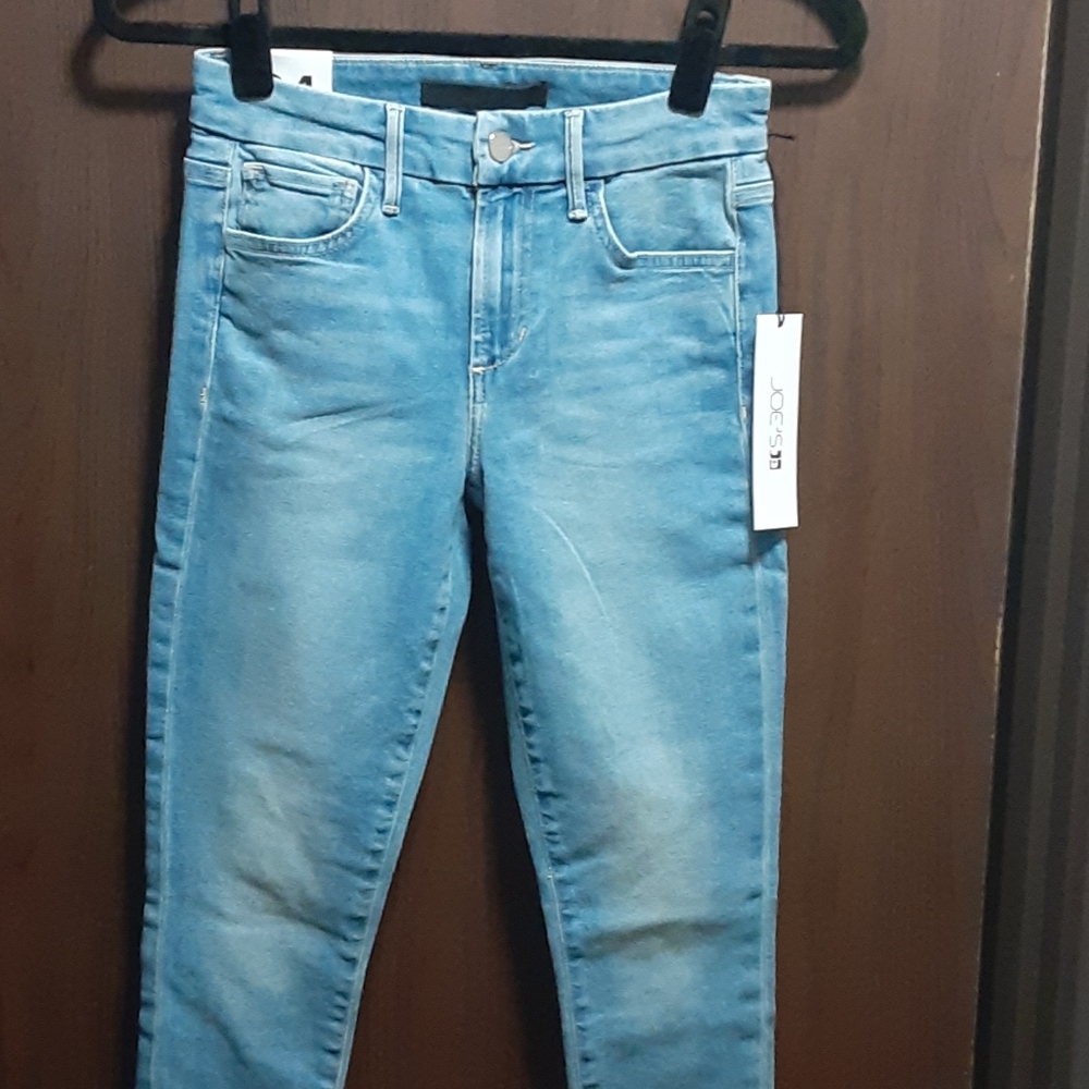 NWT Joe's The Icon crop skinny Jean's